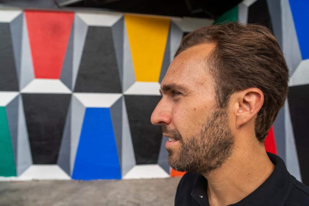 Inauguración del nuevo mural Trapecio Multicolor en Las Mercedes por el artista Alberto José Sánchez en alianza con pinturas Pineco y la Alcaldía de Baruta