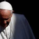 La cirugía del papa Francisco agrega urgencia a las preguntas sobre los años restantes de su papado