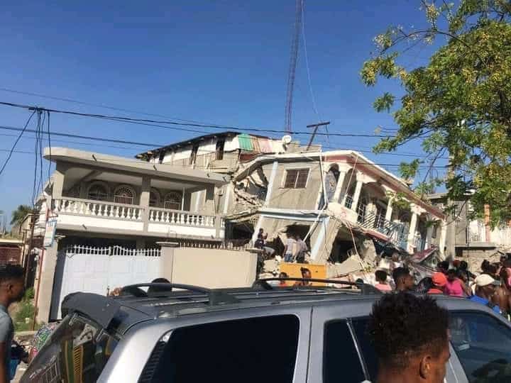 Las impactantes imágenes de los daños que causó el terremoto de 7.2 en Haití
