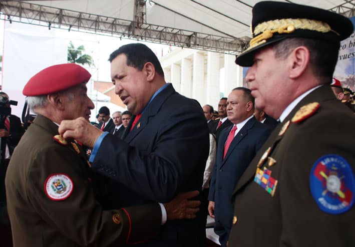 Falleció Jacinto Pérez Arcay, el militar de confianza de Hugo Chávez