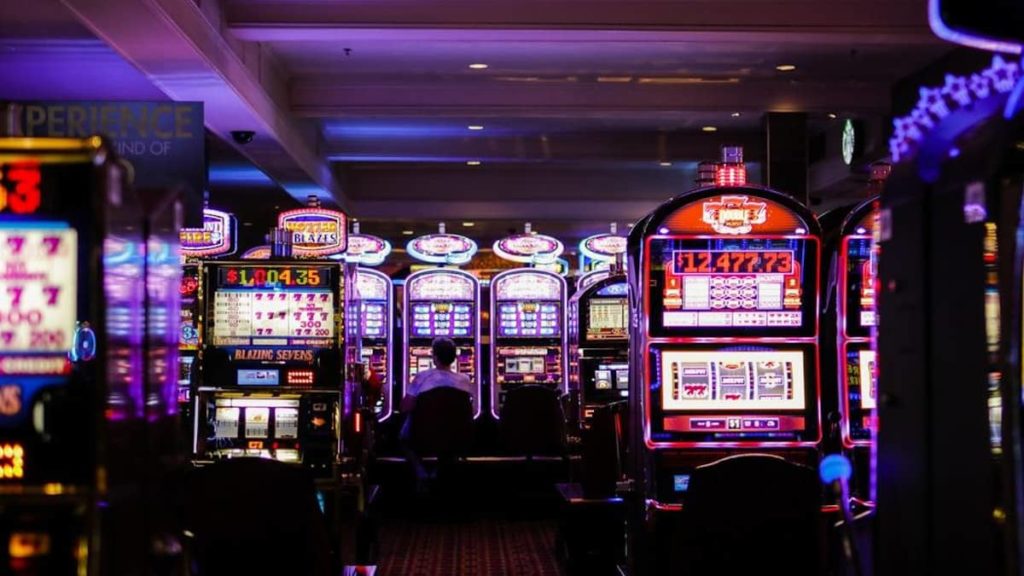 Casinos: ¿Generador de tributos para el Estado o un negocio para lavar dinero?