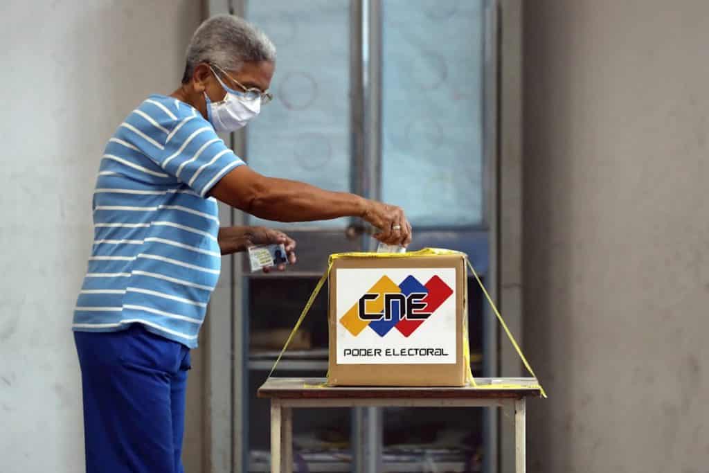 Una delegación del Centro Carter se encuentra en Venezuela evaluando la posibilidad de enviar una misión electoral