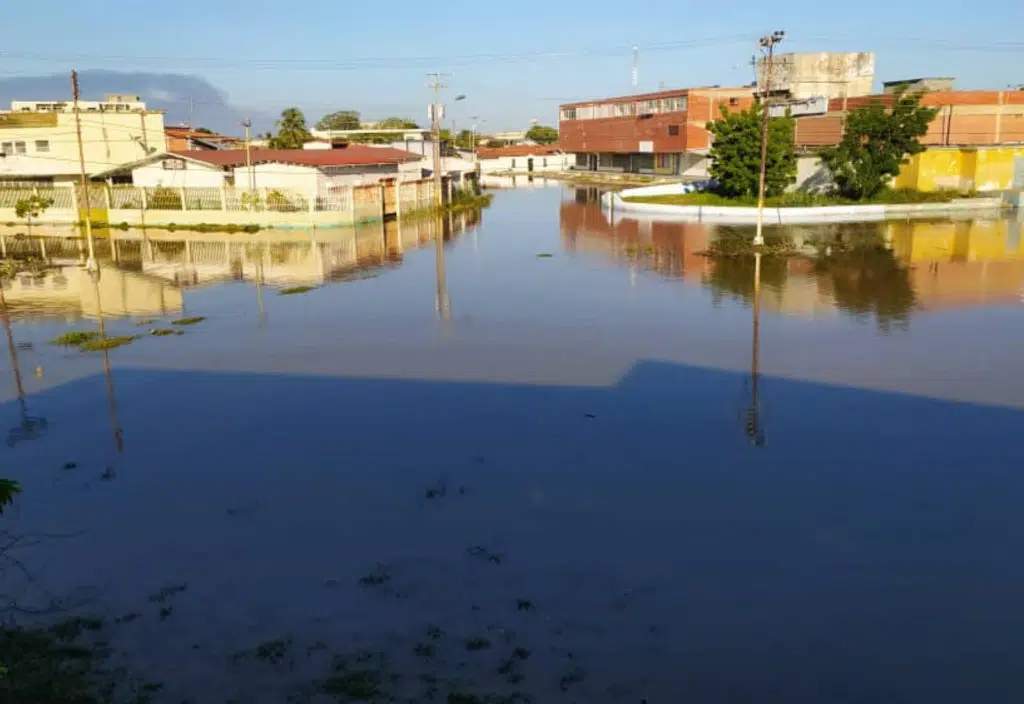 Las inundaciones que deja el desbordamiento del río Neverí en Anzoátegui