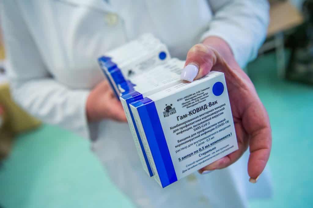 Terceras dosis de vacunas contra el covid-19 podrían aplicarse en enero en Venezuela: lo que debe saber sobre esta fase