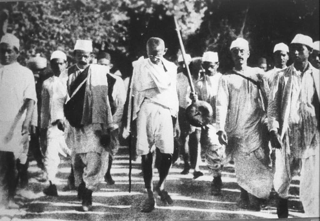 Mahatma Gandhi, el alma grande pionero en la no violencia