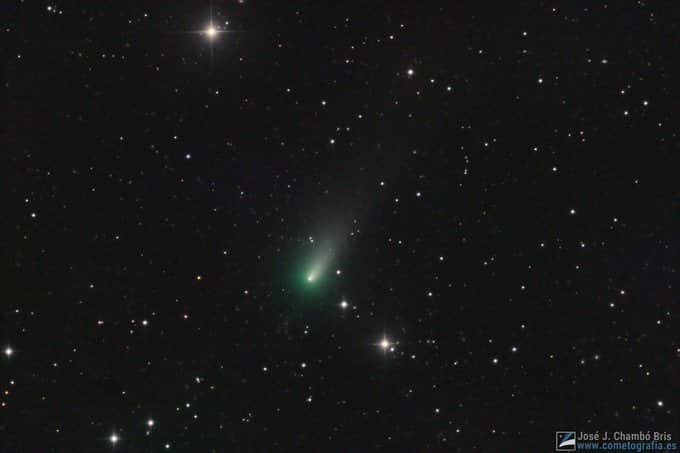 Los detalles del cometa Leonard, el más brillante de 2021