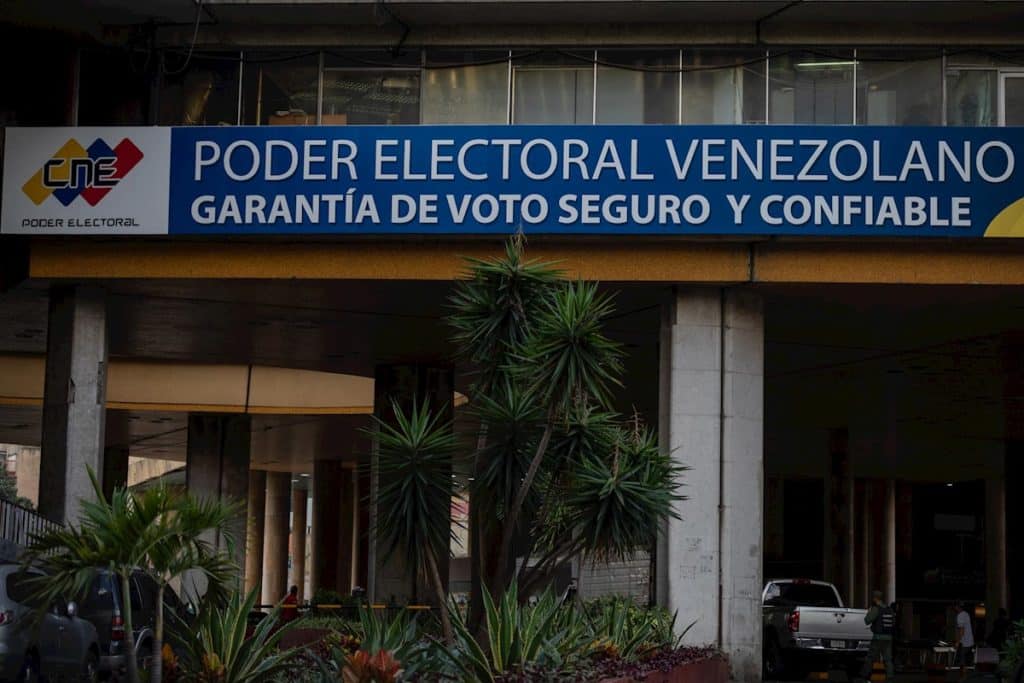 El incumplimiento de normas marca la previa de las elecciones en Venezuela