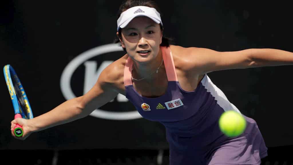 Dónde está Peng Shuai: la tenista china “desapareció” tras denunciar a un alto cargo chino por abuso sexual