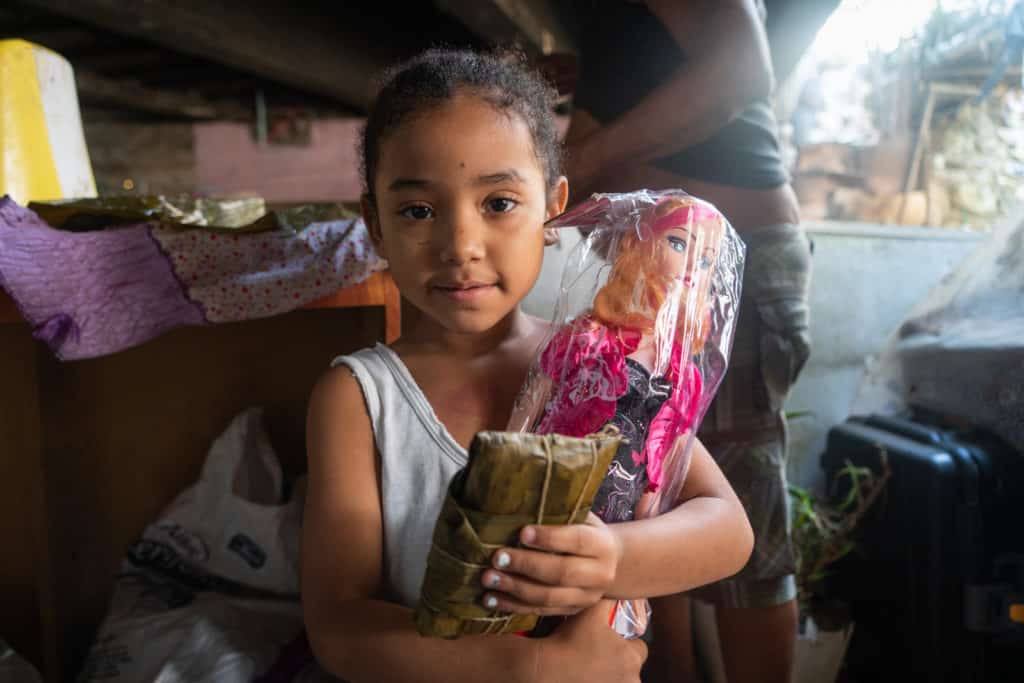 Jornada de entrega de juguetes y hallacas a niños en Caracas El Diario by José Daniel Ramos