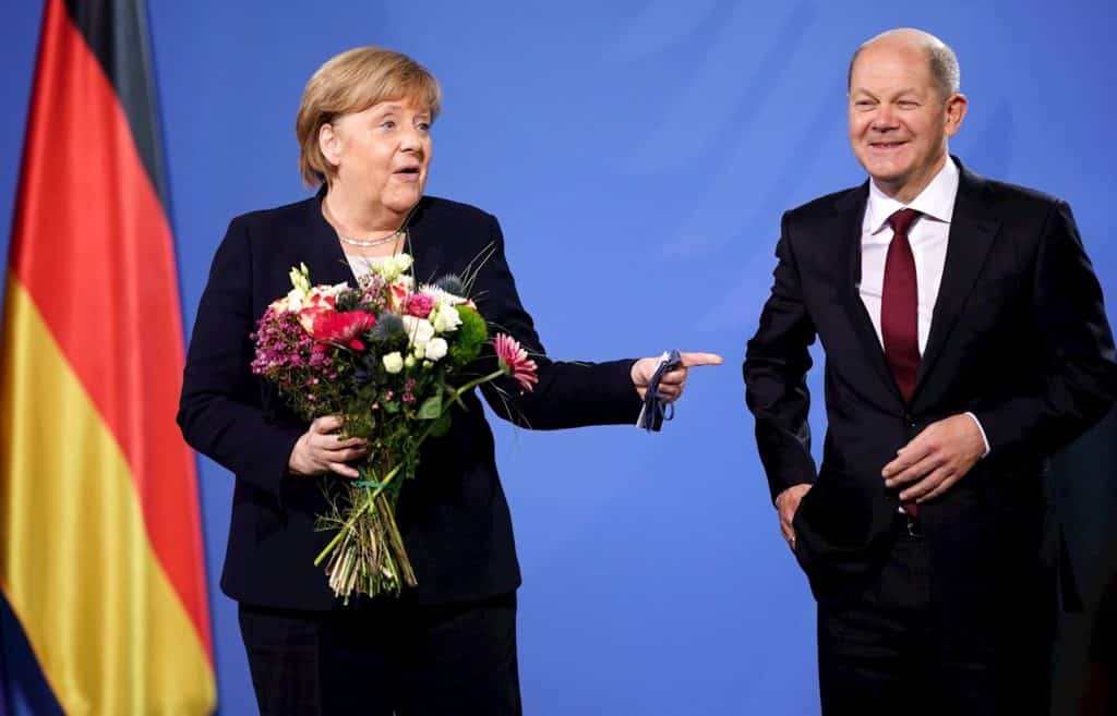 Angela Merkel y el nuevo Canciller alemán, Olaf Scholz