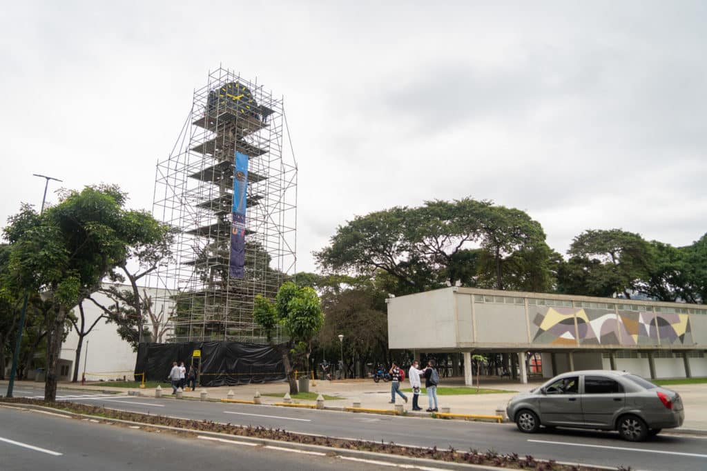 Restauración del reloj de la Universidad Central de Venezuela (UCV) en el 2022 El Diario by José Daniel Ramos