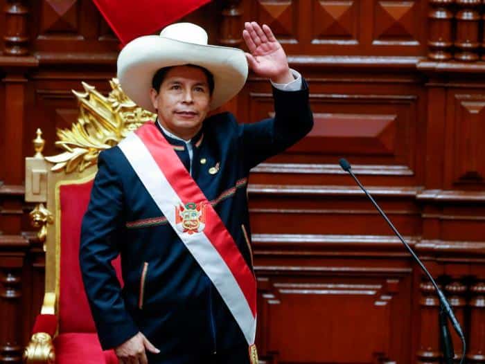 Crisis en Perú: el Congreso abre la posibilidad de destituir a Pedro Castillo