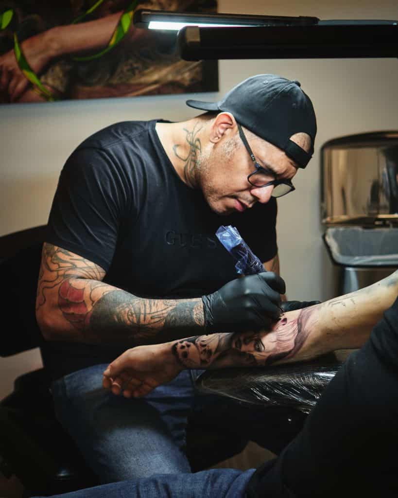 Darwin Enríquez, el tatuador venezolano que conquista Nueva York implementando tecnología 3D