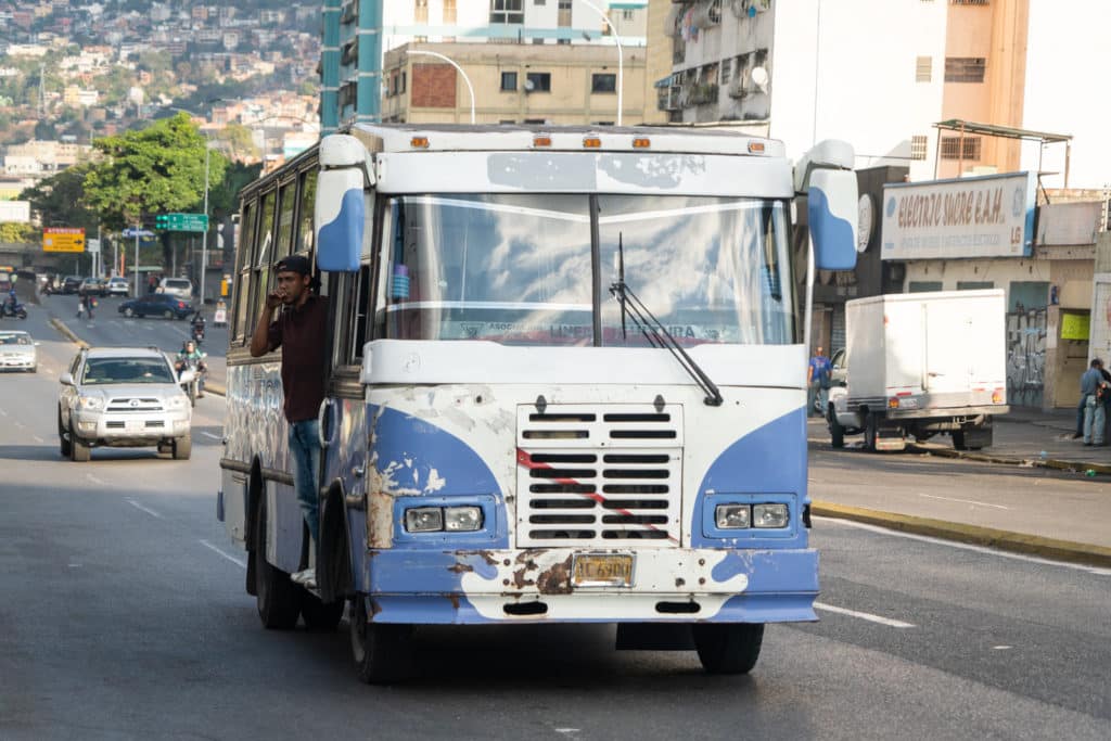 Caracas bus servicio de transporte público pasaje precios El Diario by José Daniel Ramos