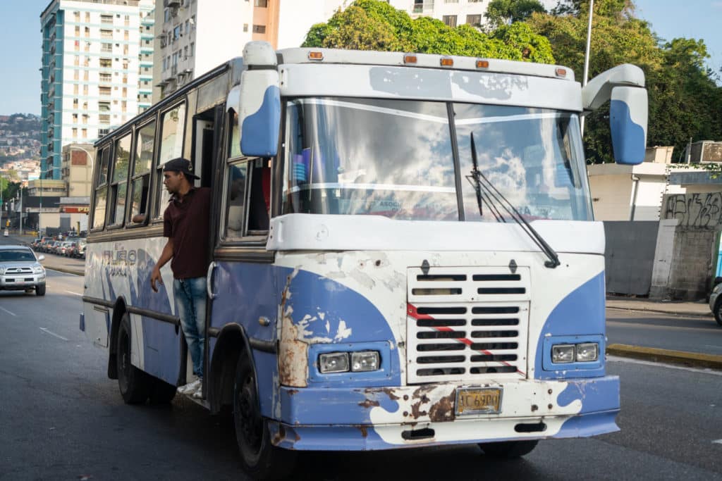 Caracas bus servicio de transporte público pasaje precios El Diario by José Daniel Ramos