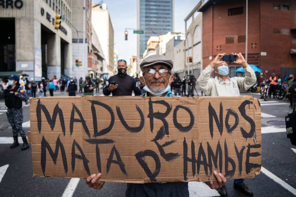 Protesta de trabajadores, jubilados y pensionados del metro de caracas salario digno El Diario by José Daniel Ramos