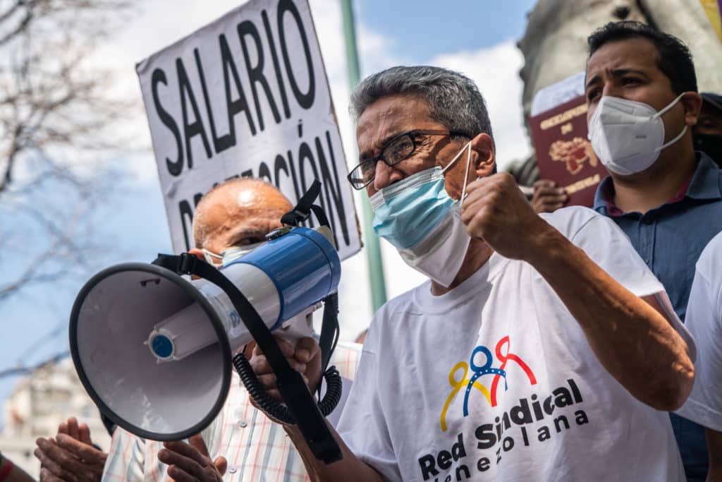 Protesta de trabajadores, jubilados y pensionados del sector educación profesores maestros salario digno El Diario by José Daniel Ramos.
