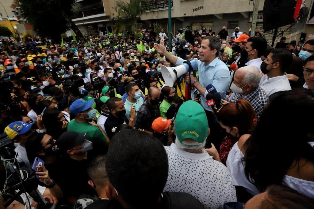 Juan Guaidó propone la creación de la Orden Mártires de la Libertad para homenajear a los jóvenes caídos durante las protestas