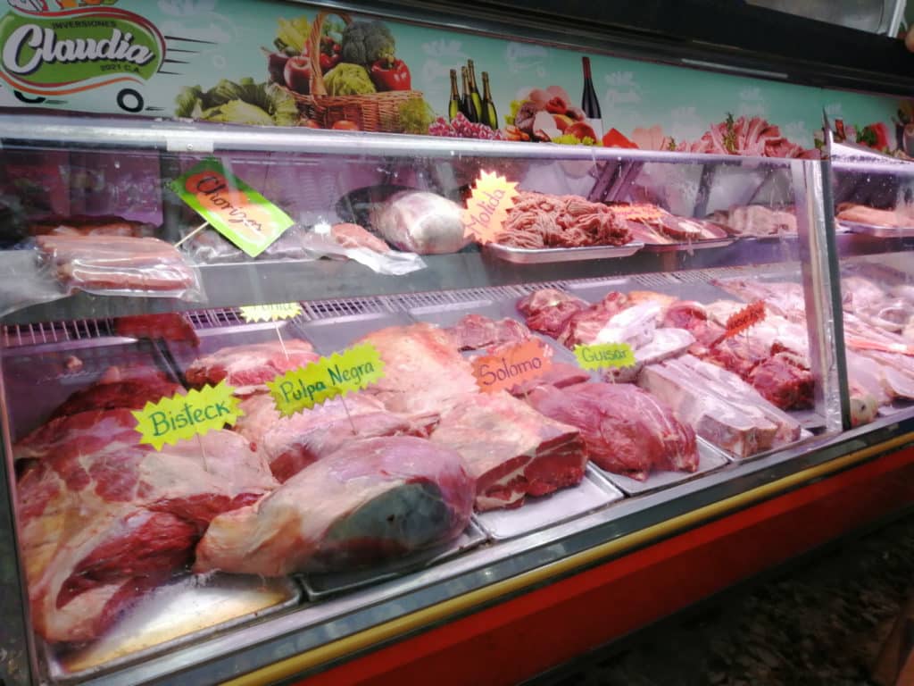 Consumo de carne - La carne es el alimento más costoso de adquirir para los venezolanos