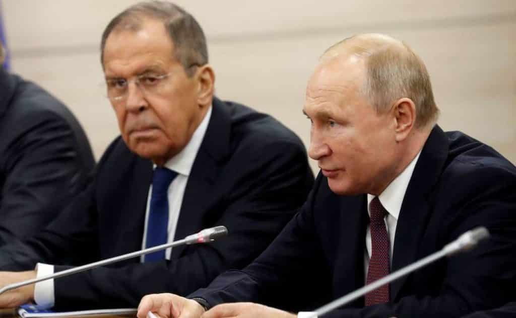 Lavrov: Rusia está dispuesta a seguir la negociación con Ucrania pero no dejará las armas