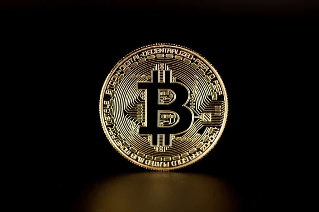 ¿Cuál es la mejor estrategia para proteger una inversión en bitcoins?