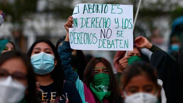 ¿Por qué el Congreso de Guatemala archivó la ley que criminalizaba el aborto?