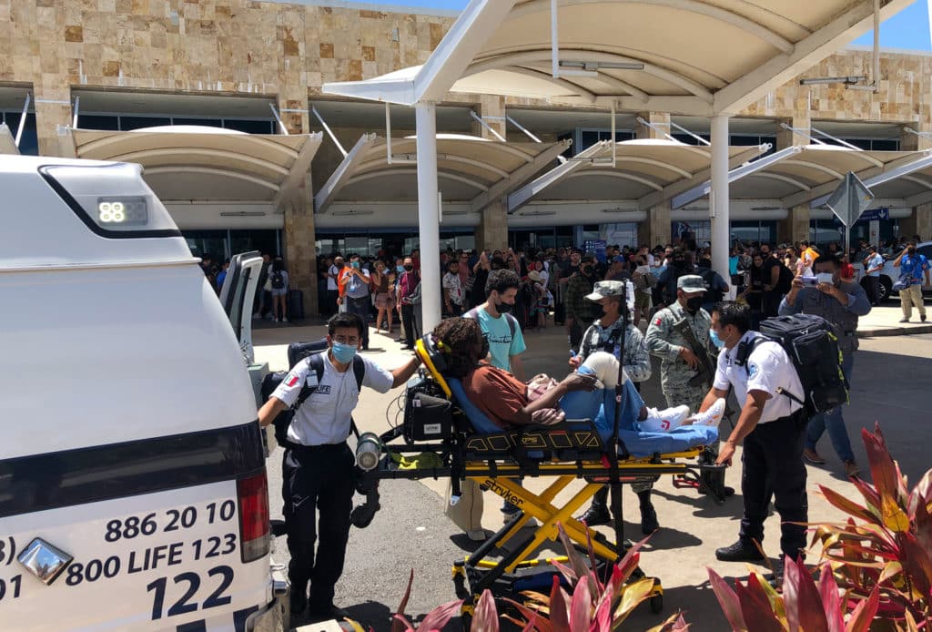 Supuestas detonaciones en el Aeropuerto Internacional de Cancún generaron caos y confusión