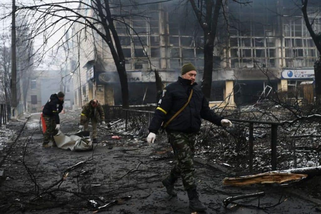 Ucrania y Rusia se culpan mutuamente por la suspensión del alto al fuego en  Mariupol y Volnovaja