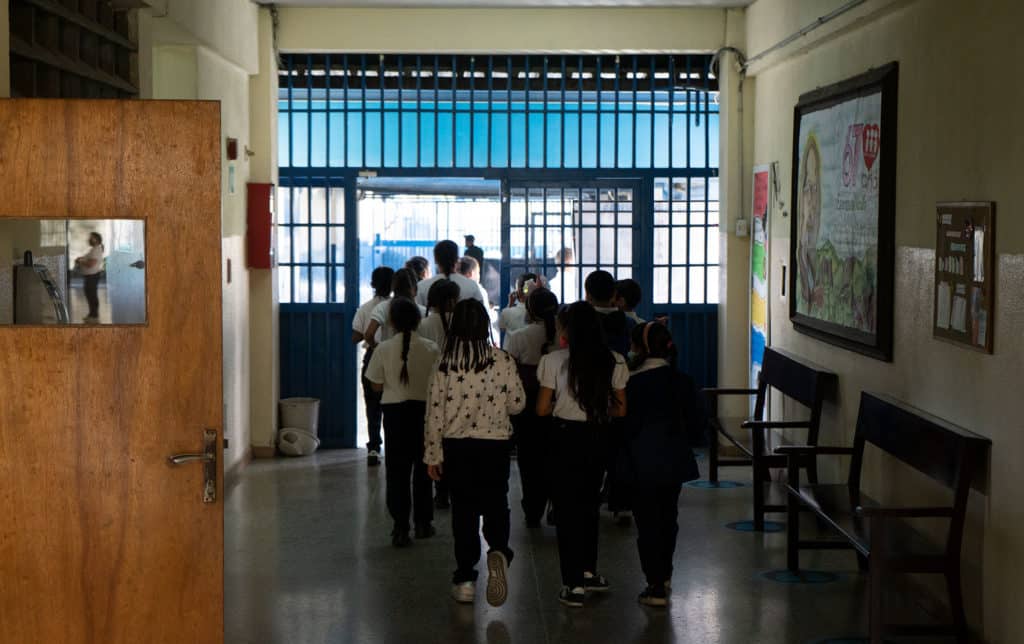 Unicef alerta sobre bajos niveles de aprendizaje y abandono escolar tras dos años de pandemia