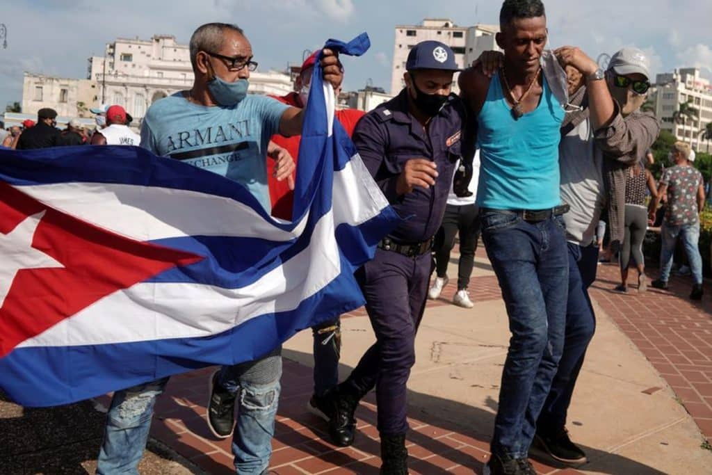 Presos políticos de Cuba son sometidos a 15 tipos de torturas y maltratos