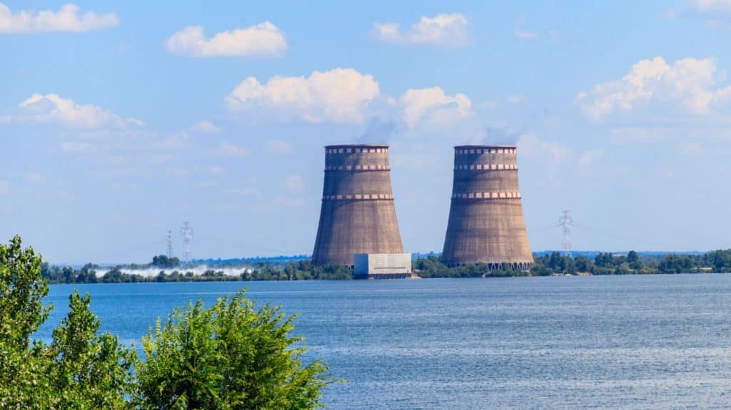 El incendio de la central nuclear de Zaporiyia en Ucrania luego de que las fuerzas rusas dispararan contra la planta