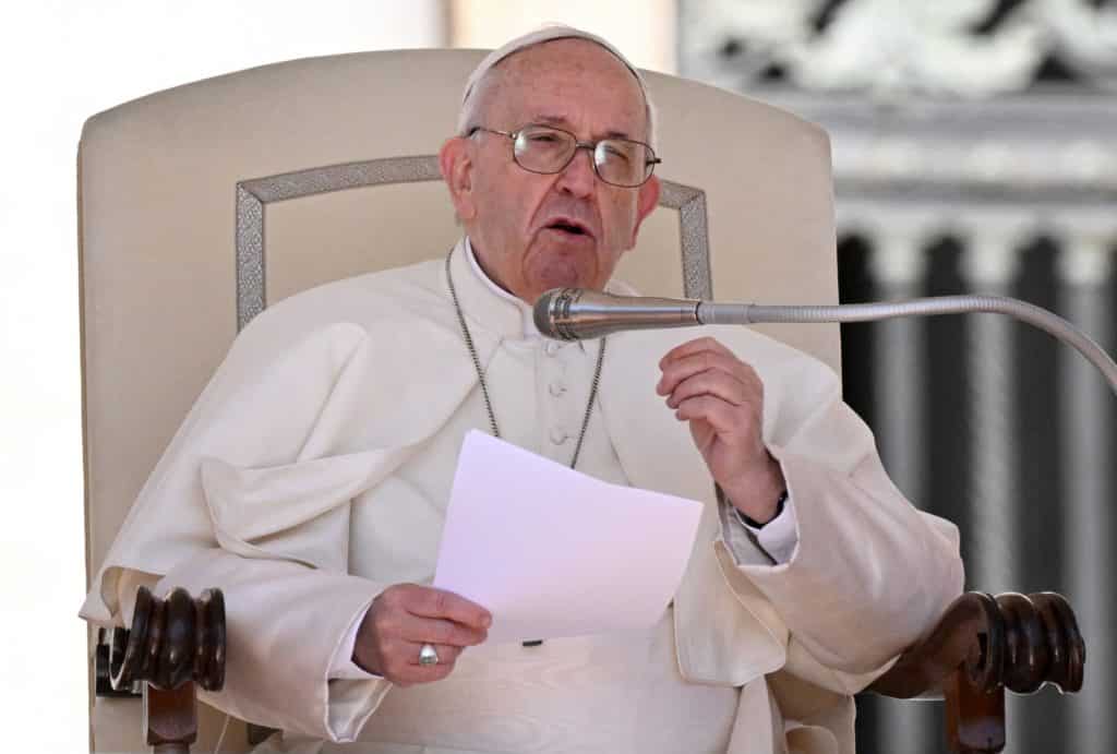 El papa Francisco presenta molestias en una pierna: “El médico me ha pedido que no camine”