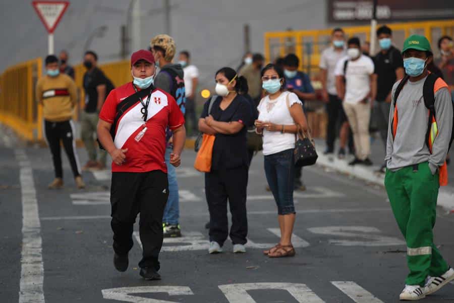 Gobierno de Perú ordena toque de queda en Lima: ¿a qué se debe la medida?