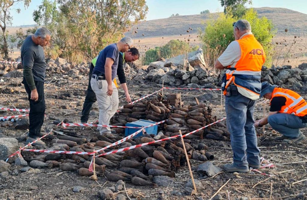 Turistas causaron pánico al intentar abordar un avión en Israel con una bomba antigua sin detonar