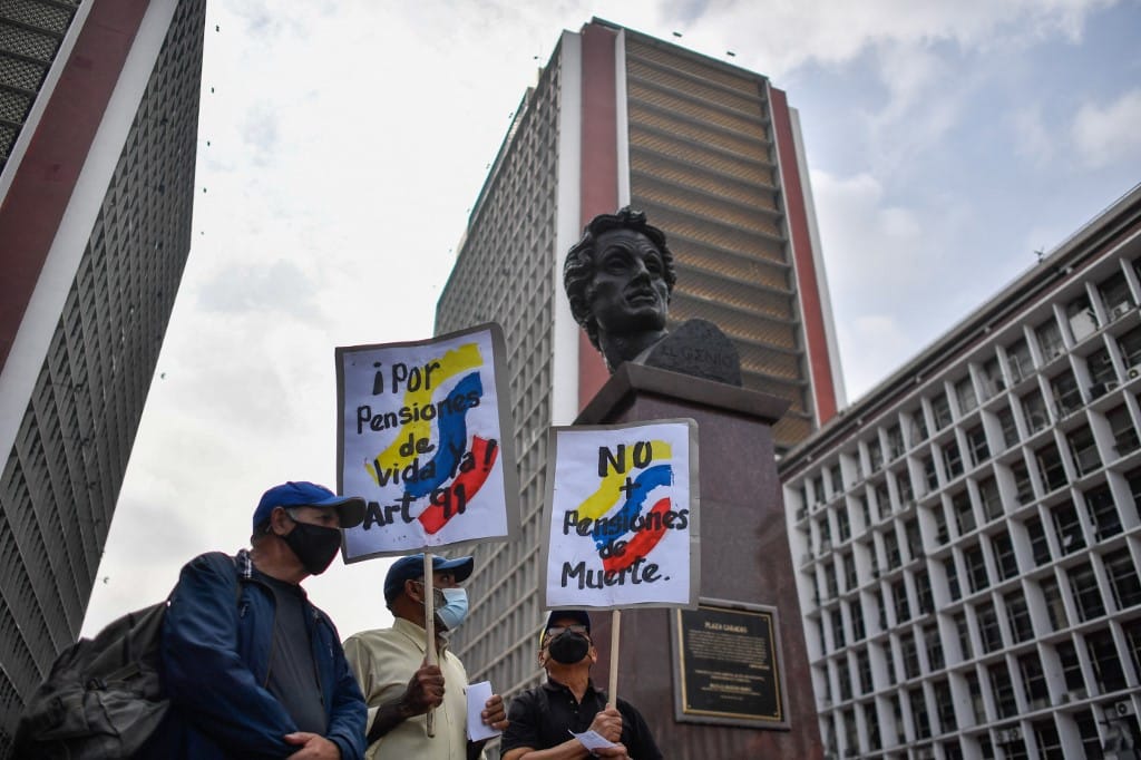Trabajadores, jubilados y pensionados en Venezuela protestaron por mejores salarios