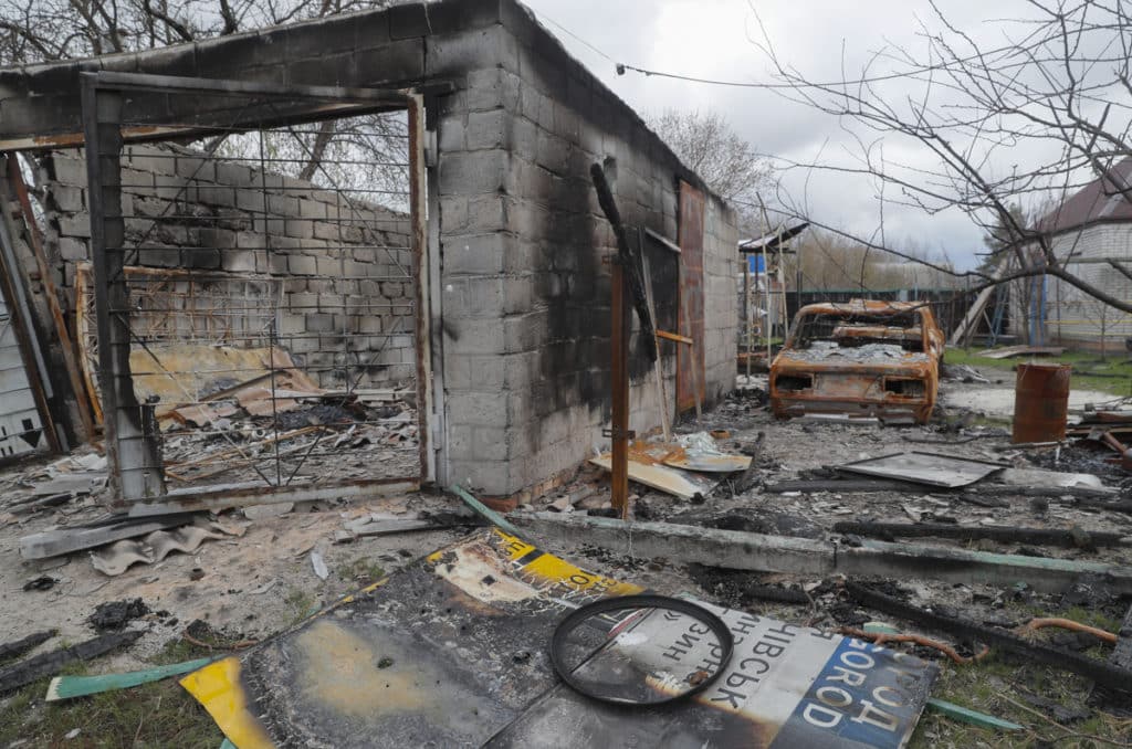 Ciudadanos del Donbás se rehusan a abandonar sus hogares pese a los bombardeos rusos