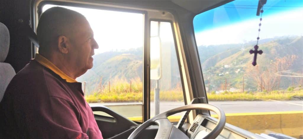 Juan Pérez, maestro camionero: cincuenta años transitando las carreteras de Venezuela