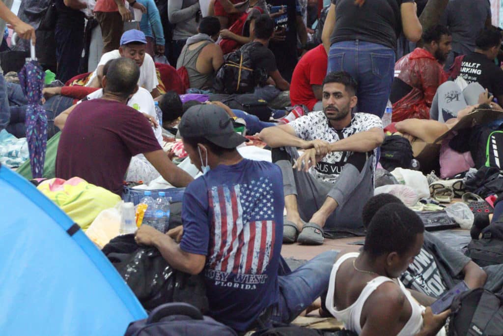 ¿En qué consiste el acuerdo de regularización que logró la caravana de migrantes con autoridades mexicanas?