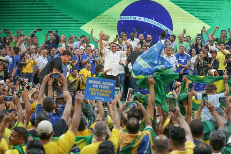 Jair Bolsonaro aspira oficialmente a la reelección en Brasil