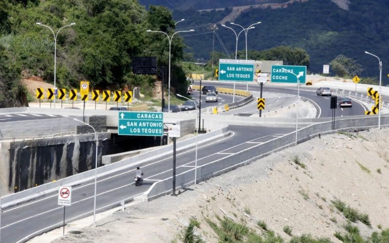 ONG alerta que puede producirse un nuevo hundimiento en la carretera Panamericana