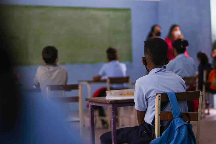 Colegios privados en Caracas piden un adelanto de pago en dólares para reservar los cupos 