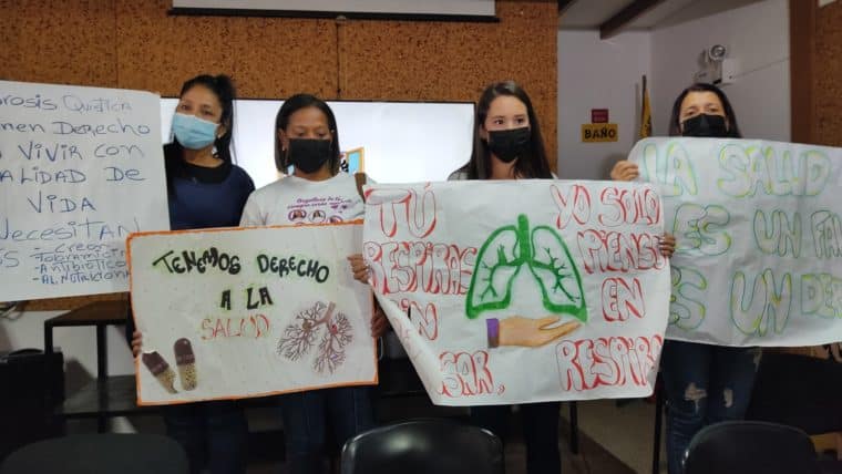 Niños y adolescentes con fibrosis quística enfrentan la escasez de sus medicamentos desde hace nueve años en Venezuela 