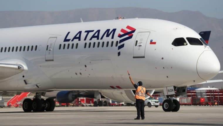Colombia da luz verde a Latam Airlines para retomar vuelos directos hacia Venezuela