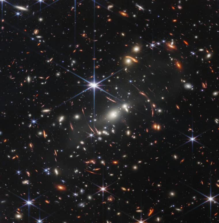 La NASA revela la primera imagen del universo captada por el telescopio James Webb