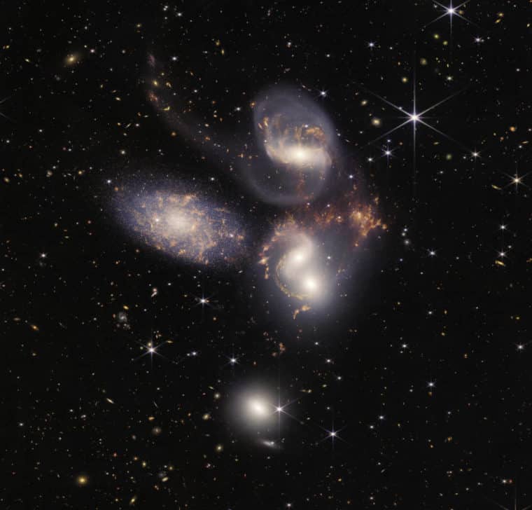 El telescopio James Webb mostró las primeras fotos del universo en alta resolución