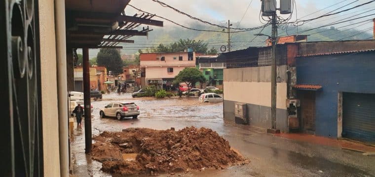 Lluvias causaron graves inundaciones y fallas eléctricas en Carabobo
