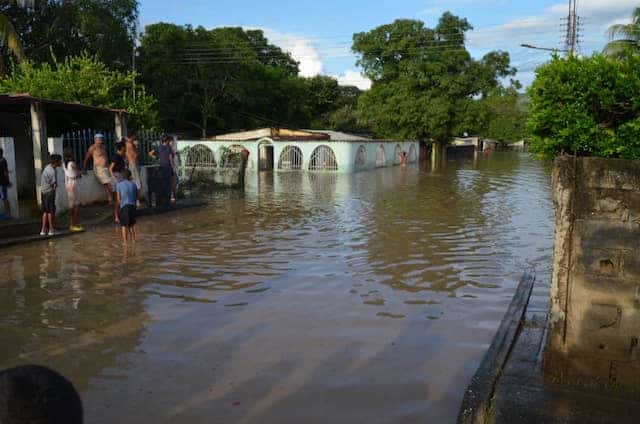 Lluvias provocaron el desbordamiento de ríos en Guárico, Sucre y Aragua