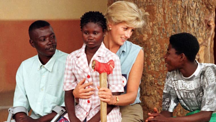 Los 10 momentos icónicos en la vida de la princesa Diana de Gales￼