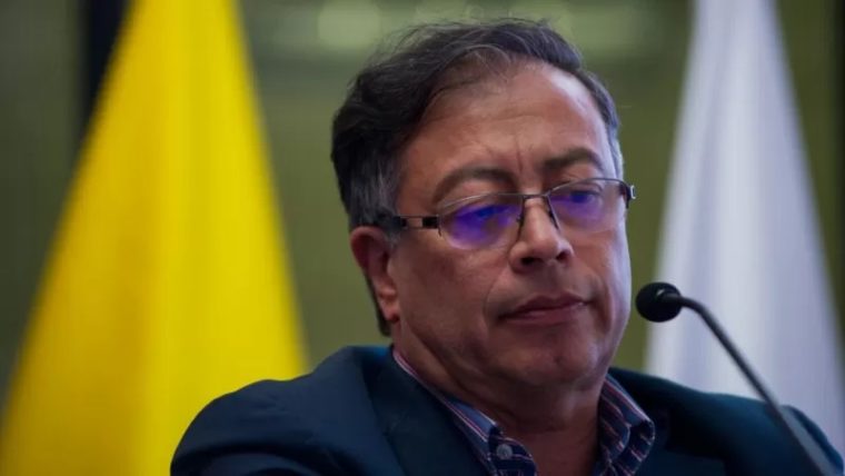 Petro presidente: sus ambiciosas primeras reformas y los límites que le impone la economía colombiana