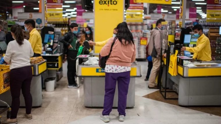 Petro presidente: sus ambiciosas primeras reformas y los límites que le impone la economía colombiana